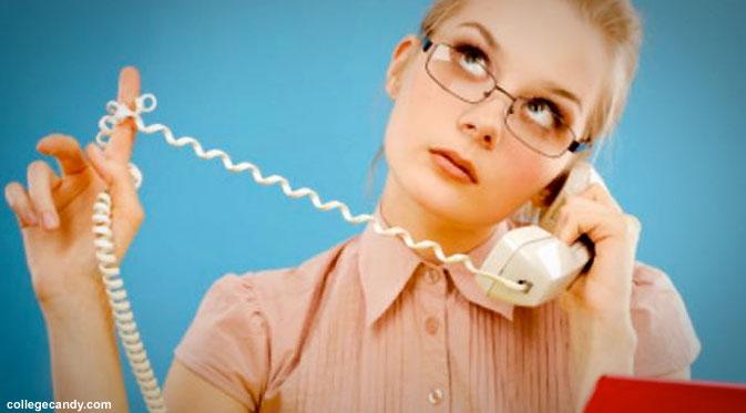 Fakta Dan Alasan Mengapa Harus Gunakan Telingan Kiri Waktu Telepone